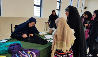 برگزاری نقاشی و چاپ روی لباس در جشنواره رویش یلدایی۲ توسط کانون هنرهای تجسمی