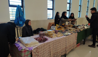 برگزاری غرفه خوراکی های یلدایی در «جشنواره رویش یلدایی ۲ » توسط کانون گردشگری