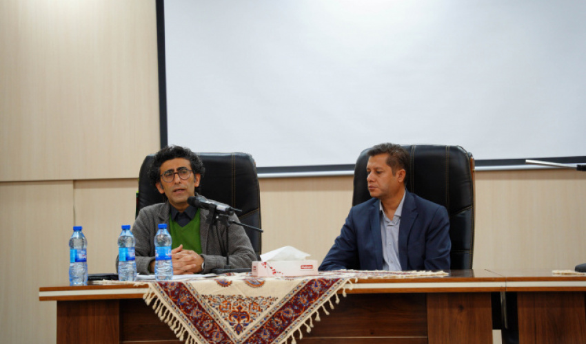 نشست تخصصی صنایع دستی و هنر اسلامی و بررسی «معاصر شدن و الزامات اجتماعی» در هنرهای سنتی ایران برگزار شد