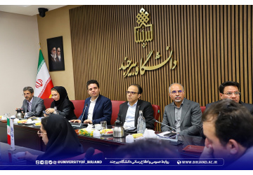 تشریح برنامه‌های حمایتی بنیاد ملی نخبگان در دانشگاه بیرجند؛ از توانمندسازی دانشجویان تا جذب نخبگان در دانشگاه و صنعت