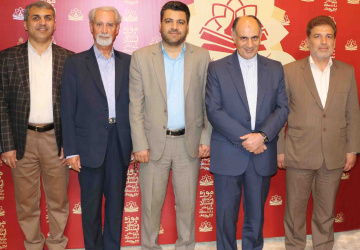 بازدید مشاور وزیر ارشاد از موزه دانشگاه