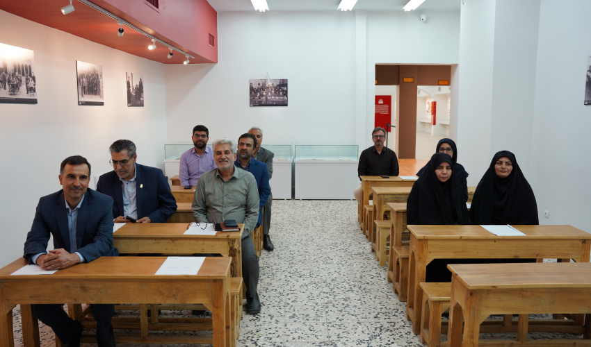 بازدید کارکنان حوزه ریاست دانشگاه بیرجند از موزه و مرکز اسناد/ تجدید میثاق با هویت نیم‌قرنی نگین آموزش عالی شرق